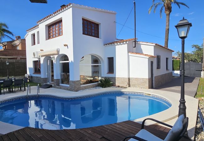 Villa en Cambrils - 7421-VILLA PILARICA. Piscina Privada, Jardín y A